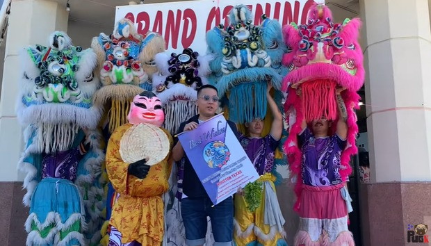 Khoa Pug sở hữu nhà hàng lẩu đặc biệt như nào? - Hình 3 Khoa Pug so huu nha hang lau dac biet nhu nao?-Hinh-3