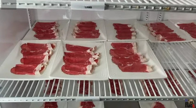 Khoa Pug sở hữu nhà hàng lẩu đặc biệt như nào? - Hình 9 Khoa Pug so huu nha hang lau dac biet nhu nao?-Hinh-9