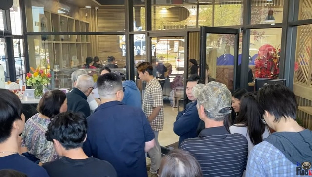 Khoa Pug sở hữu nhà hàng lẩu đặc biệt như nào? - Hình 6 Khoa Pug so huu nha hang lau dac biet nhu nao?-Hinh-6