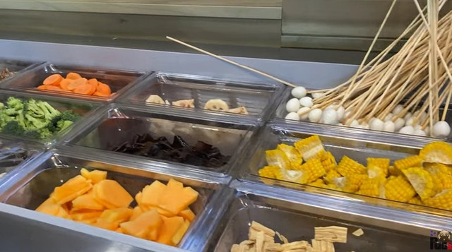 Khoa Pug sở hữu nhà hàng lẩu đặc biệt như nào? - Hình 10 Khoa Pug so huu nha hang lau dac biet nhu nao?-Hinh-10