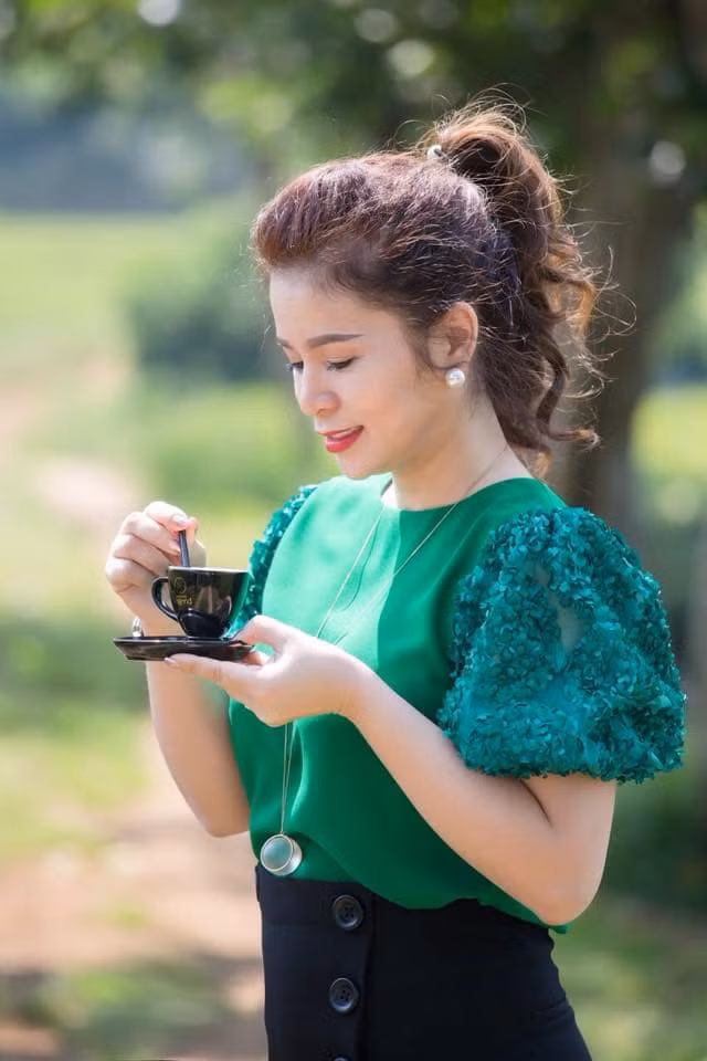 CEO King Coffee Le Hoang Diep Thao co nhan sac man ma, day khi chat-Hinh-9