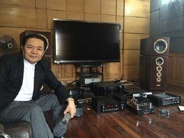 Đại gia xài một tỷ mỗi ngày: Thuyết 'buôn vua' là ai? - Hình 2 Dai gia xai mot ty moi ngay: Thuyet 'buon vua' la ai?-Hinh-2