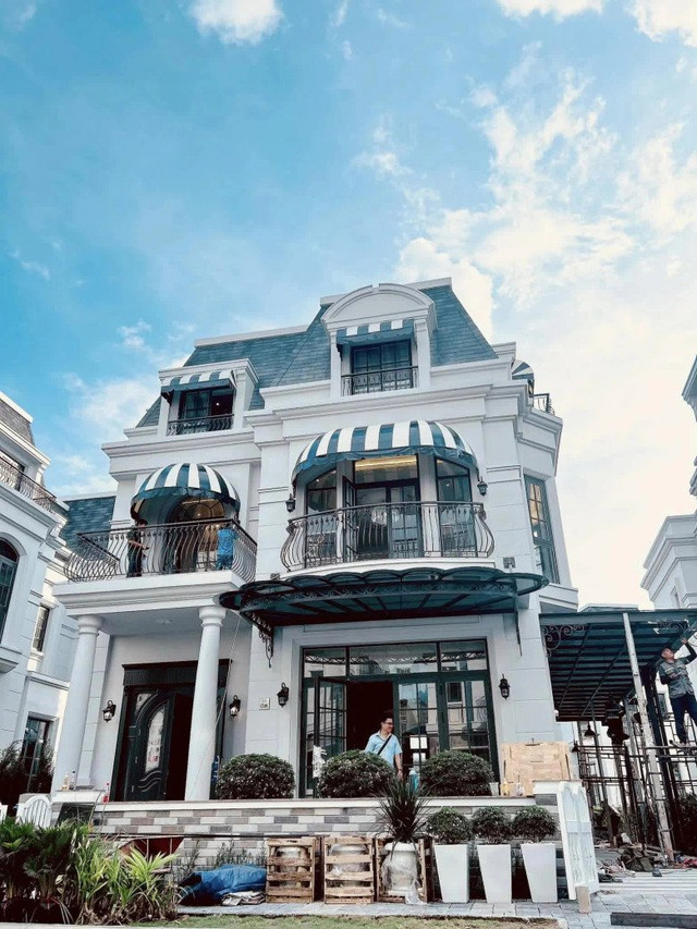 Choáng ngợp biệt thự 450m2 của nữ đại gia quận 7 - Hình 3 Choang ngop biet thu 450m2 cua nu dai gia quan 7-Hinh-3