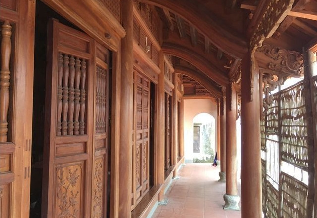 Trầm trồ nhà gỗ mít kiến trúc cổ của lão nông Hà Nội - Hình 4 Tram tro nha go mit kien truc co cua lao nong Ha Noi-Hinh-4