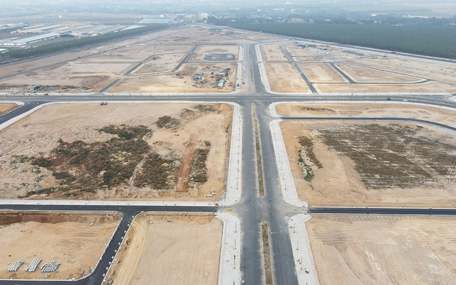 Vào xem công trường sân bay quốc tế lớn nhất Việt Nam - Hình 2 Vao xem cong truong san bay quoc te lon nhat Viet Nam-Hinh-2