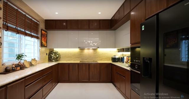 Bên trong biệt thự toàn gốm sứ của đại gia Hà Nội - Hình 6 Ben trong biet thu toan gom su cua dai gia Ha Noi-Hinh-6