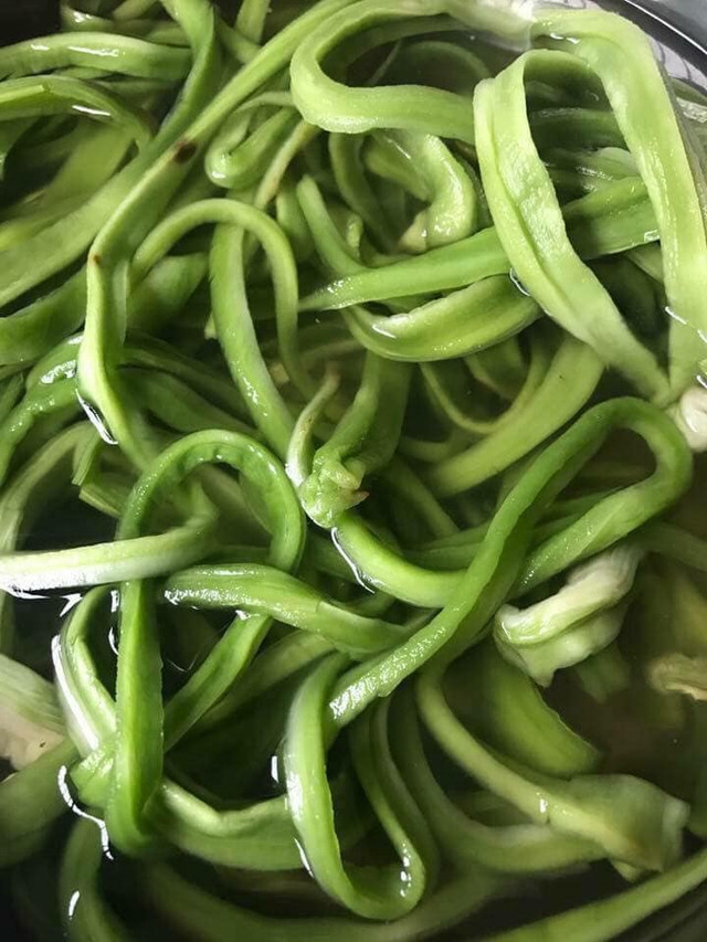 Bí ẩn loại rau 'tiến vua' đắt hơn thịt - Hình 8 Bi an loai rau 'tien vua' dat hon thit-Hinh-8