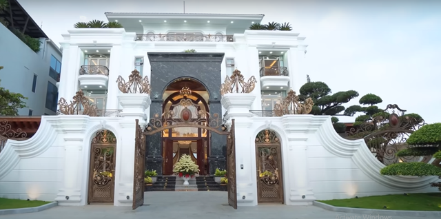 Choáng với siêu biệt thự của đại gia Đà Nẵng - Hình 2 Choang voi sieu biet thu cua dai gia Da Nang-Hinh-2