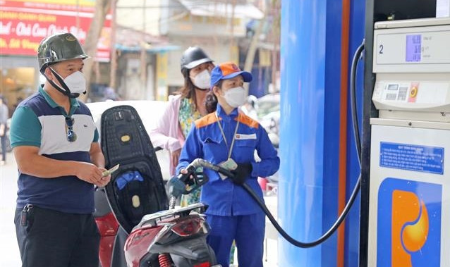 Giá xăng hôm nay tăng bao nhiêu nghìn mỗi lít? Gia xang hom nay tang bao nhieu nghin moi lit?