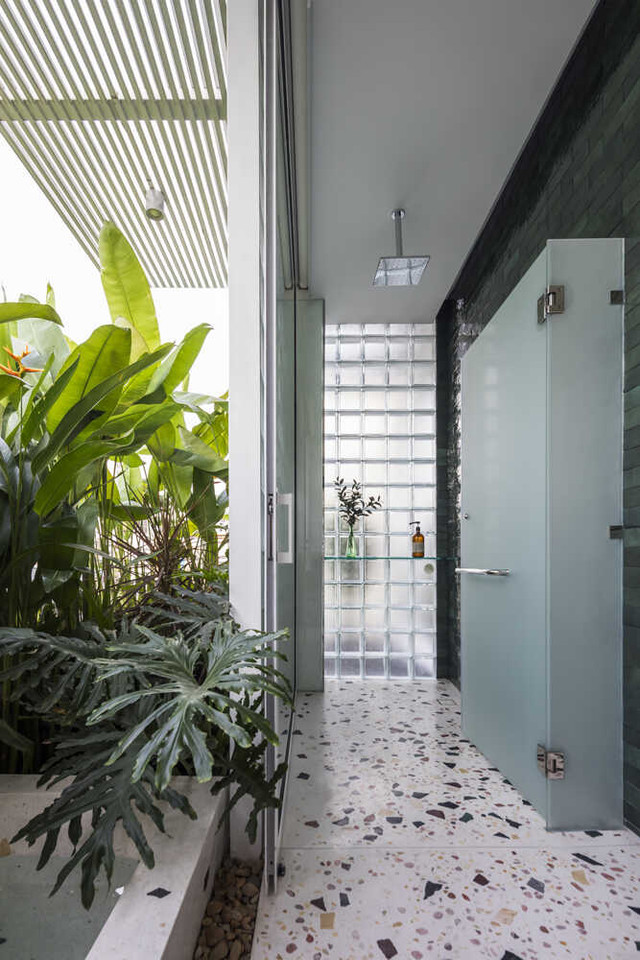 Cận cảnh nhà phố phủ cây xanh tựa resort giữa TP HCM - Hình 9 Can canh nha pho phu cay xanh tua resort giua TP HCM-Hinh-9