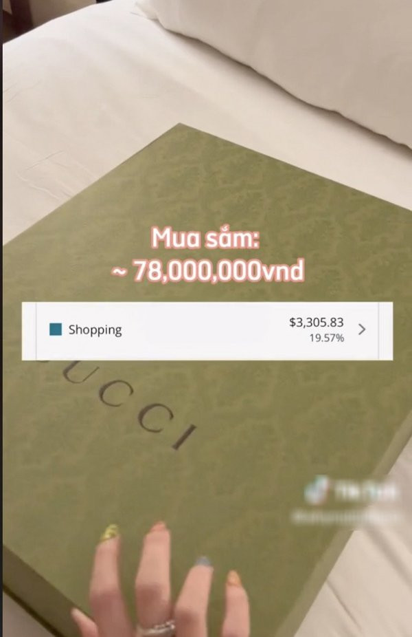 Con cái nhà đại gia Việt chi bạo tiền cho hàng hiệu - Hình 3 Con cai nha dai gia Viet chi bao tien cho hang hieu-Hinh-3