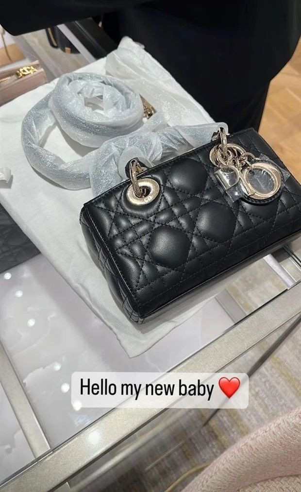 Con cái nhà đại gia Việt chi bạo tiền cho hàng hiệu - Hình 7 Con cai nha dai gia Viet chi bao tien cho hang hieu-Hinh-7