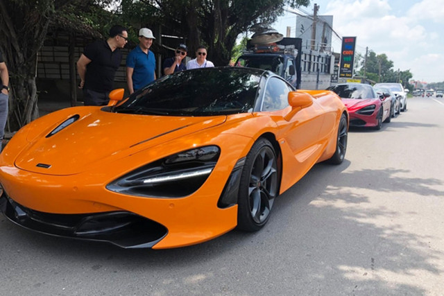 Dàn siêu xe trăm tỷ xuất hiện choáng ngợp trước ngày cưới Cường đô la và Đàm Thu Trang Dan sieu xe tram ty xuat hien choang ngop truoc ngay cuoi Cuong do la va Dam Thu Trang