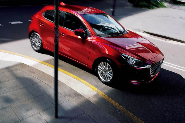 Mazda2 phiên bản nâng cấp chuẩn bị ra mắt có gì 'ngon'? Mazda2 phien ban nang cap chuan bi ra mat co gi 'ngon'?
