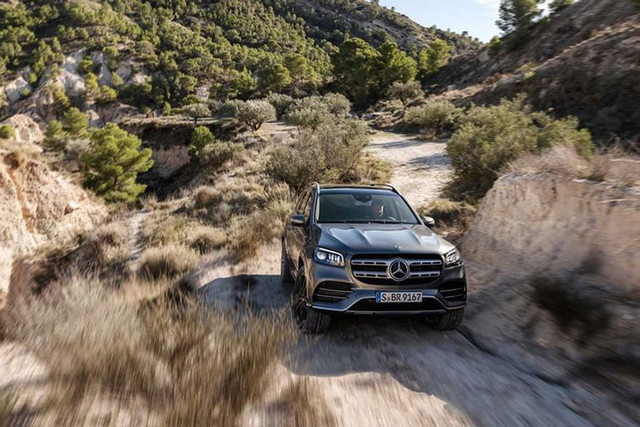 Cận cảnh Mercedes-Benz GLS 580 từ 2,27 tỷ đồng tại Mỹ Can canh Mercedes-Benz GLS 580 tu 2,27 ty dong tai My