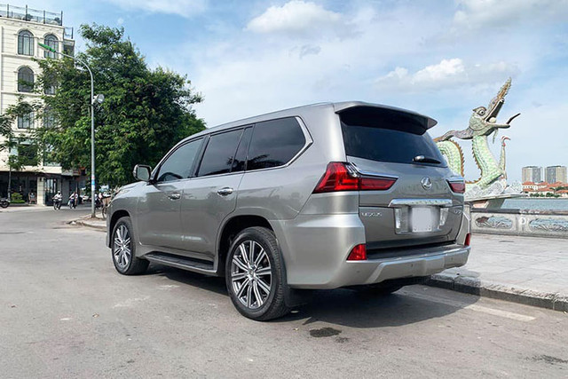 Can canh Lexus LX570 dung chan nhung ban van hon 7 ty-Hinh-10