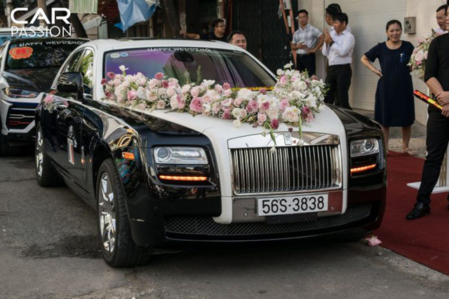 Ngắm dàn siêu xe hơn 90 tỷ tại đám cưới con gái đại gia Minh Nhựa - Hình 2 Ngam dan sieu xe hon 90 ty tai dam cuoi con gai dai gia Minh Nhua-Hinh-2