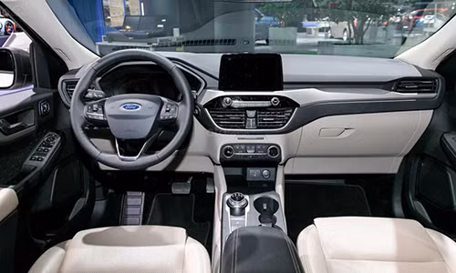 Ro thong tin Ford Escape 2020 chinh hang da ve toi Viet Nam-Hinh-2