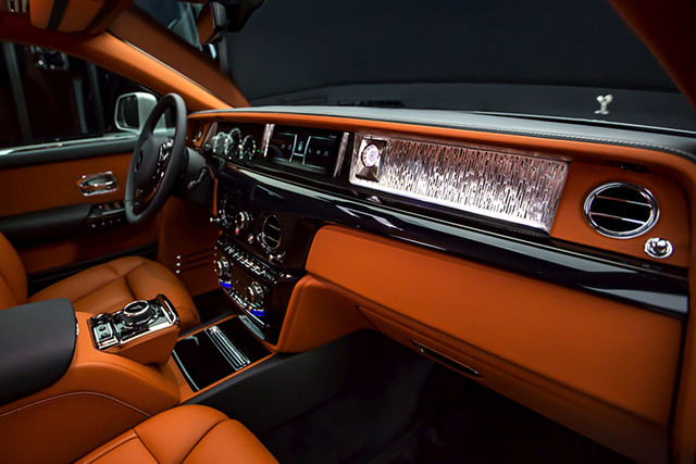 Dai gia chi hon 25 ty tau sieu xe Rolls-Royce Phantom VIII hang doc-Hinh-7