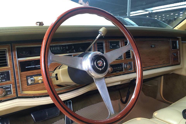 Xe Cadillac Seville dùng 35 năm bán 1,5 tỷ ở Sài Gòn - Hình 6 Xe Cadillac Seville dung 35 nam ban 1,5 ty o Sai Gon-Hinh-6