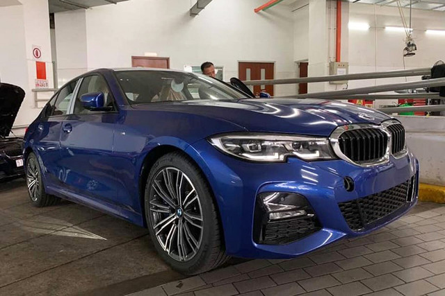 Cận cảnh BMW 3-Series 2019 hơn 2 tỷ đồng tại Việt Nam Can canh BMW 3-Series 2019 hon 2 ty dong tai Viet Nam