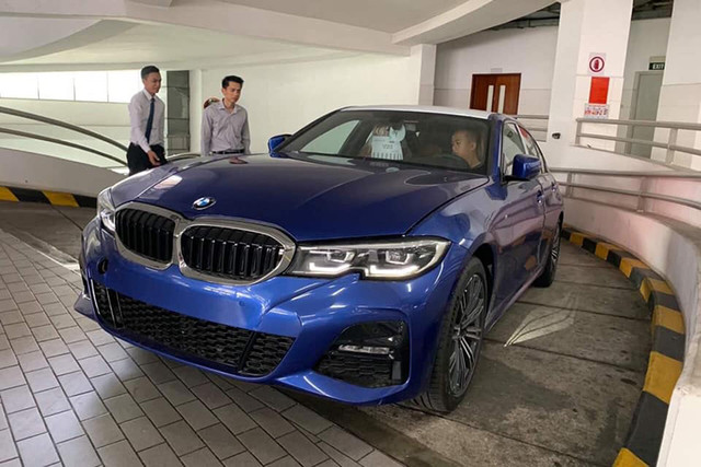 Cận cảnh BMW 3-Series 2019 hơn 2 tỷ đồng tại Việt Nam - Hình 8 Can canh BMW 3-Series 2019 hon 2 ty dong tai Viet Nam-Hinh-8