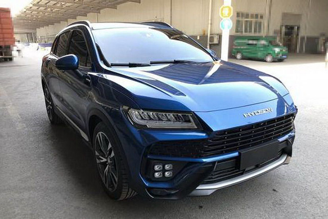 Cận cảnh siêu SUV Lamborghini Urus nhái có giá chỉ 355 triệu đồng - Hình 7 Can canh sieu SUV Lamborghini Urus nhai co gia chi 355 trieu dong-Hinh-7