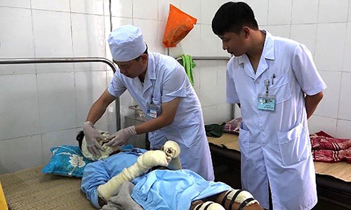 Thanh Hoá: Nổ bình ga trong đám tang khiến 5 người phải nhập viện Thanh Hoa: No binh ga trong dam tang khien 5 nguoi phai nhap vien