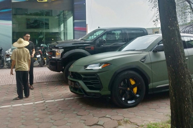 Cận cảnh Lamborghini Urus 22 tỷ đồng của đại gia Đặng Lê Nguyên Vũ Can canh Lamborghini Urus 22 ty dong cua dai gia Dang Le Nguyen Vu