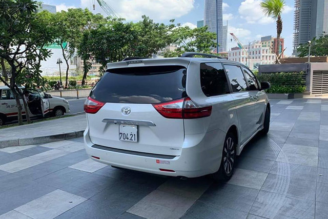 Toyota Sienna đã qua sử dụng giá 4,3 tỷ ở Sài Gòn - Hình 10 Toyota Sienna da qua su dung gia 4,3 ty o Sai Gon-Hinh-10