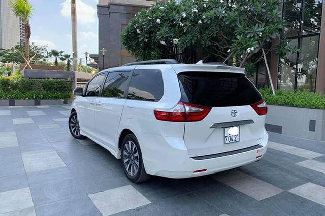 Toyota Sienna đã qua sử dụng giá 4,3 tỷ ở Sài Gòn - Hình 5 Toyota Sienna da qua su dung gia 4,3 ty o Sai Gon-Hinh-5