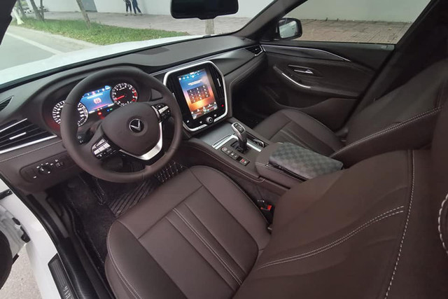 Vinfast Lux A2.0 sedan cu dau tien duoc rao ban hon 1 ty dong-Hinh-6