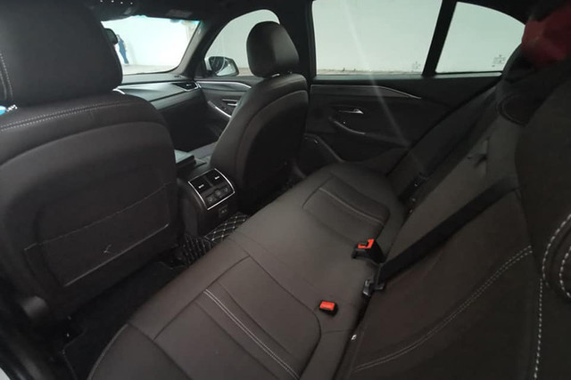 Vinfast Lux A2.0 sedan cu dau tien duoc rao ban hon 1 ty dong-Hinh-7