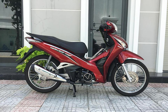 Chi tiết xe máy Honda Wave 125i giá 61 triệu tại Việt Nam Chi tiet xe may Honda Wave 125i gia 61 trieu tai Viet Nam