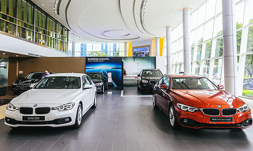 Mùa Giáng sinh, xe BMW tại Việt Nam giảm tới 300 triệu Mua Giang sinh, xe BMW tai Viet Nam giam toi 300 trieu