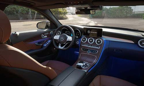 Hãng xe sang Mercedes-Benz bị kiện vì mùi "tất thối" - Hình 2 Hang xe sang Mercedes-Benz bi kien vi mui