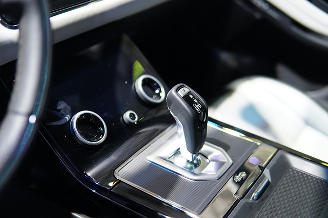 Những thay đổi đáng chú ý của Range Rover Evoque 2019 giá từ 3,53 tỷ tại Việt Nam - Hình 8 Nhung thay doi dang chu y cua Range Rover Evoque 2019 gia tu 3,53 ty tai Viet Nam-Hinh-8