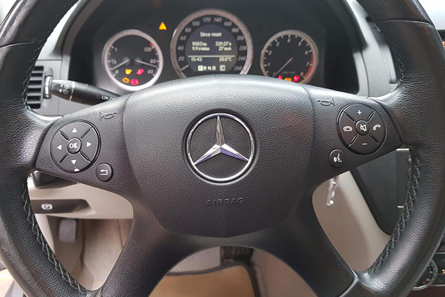 Can canh xe sang Mercedes C200 chi 400 trieu dong-Hinh-6
