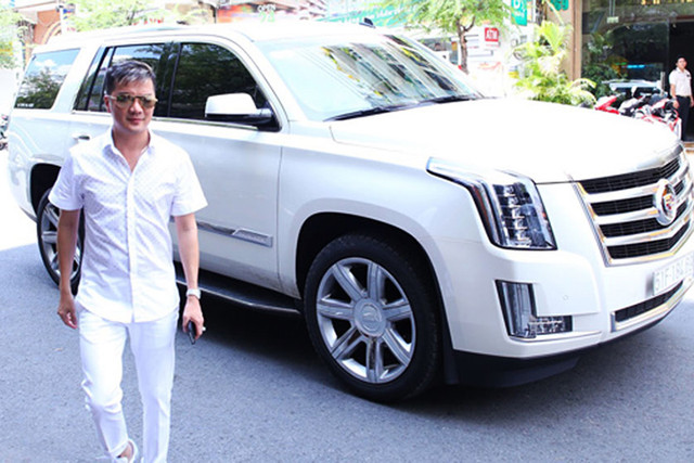 Đàm Vĩnh Hưng tậu xe hạng sang Toyota Alphard bạc tỷ - Hình 9 Dam Vinh Hung tau xe hang sang Toyota Alphard bac ty-Hinh-9