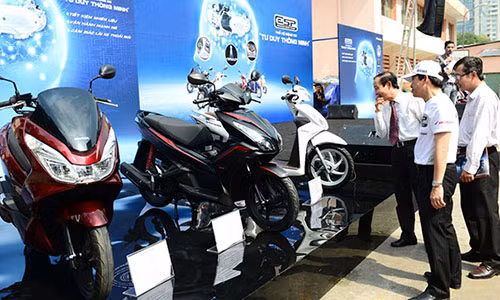 Doanh so xe may tai Viet Nam bat ngo sut giam-Hinh-2