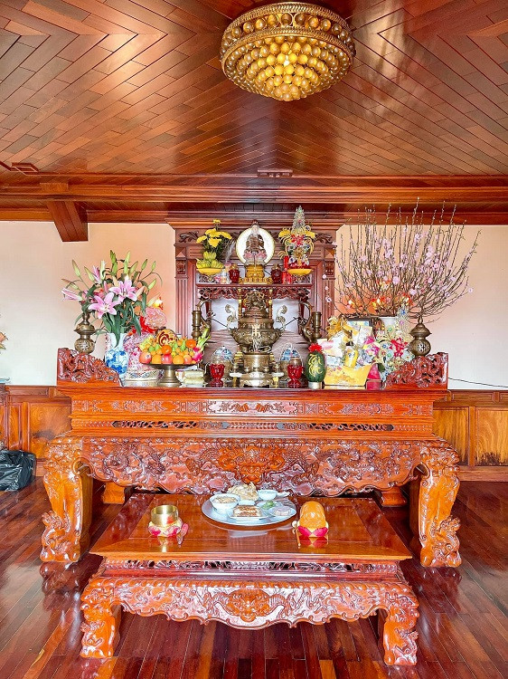 Ấn tượng biệt thự dát toàn gỗ quý của đại gia Kinh Bắc - Hình 10 An tuong biet thu dat toan go quy cua dai gia Kinh Bac-Hinh-10