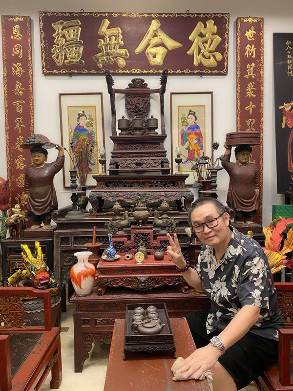 Cận cảnh căn nhà bằng gỗ của nghệ sĩ Xuân Hinh ở phố cổ Hà Nội Can canh can nha bang go cua nghe si Xuan Hinh o pho co Ha Noi