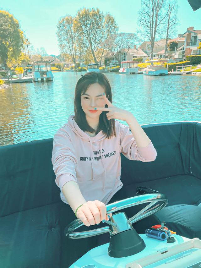 Cựu người mẫu Đào Lan Phương - con dâu tỷ phú Hoàng Kiều giàu có thế nào - Hình 6 Cuu nguoi mau Dao Lan Phuong - con dau ty phu Hoang Kieu giau co the nao-Hinh-6