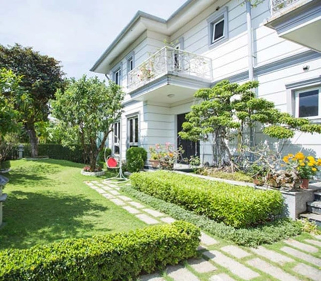 Chon di ve cua ca si Ho Quynh Huong la can biet thu rong khoang 600m2-Hinh-4