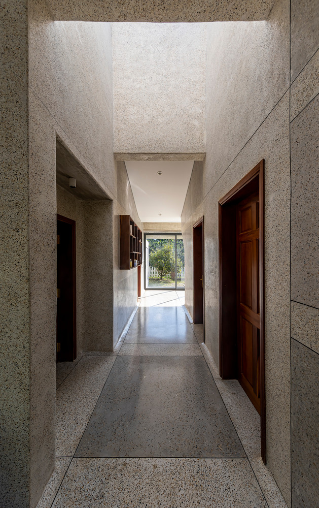 Vao xem can biet thu 'lo lung' giua mat nuoc-Hinh-8