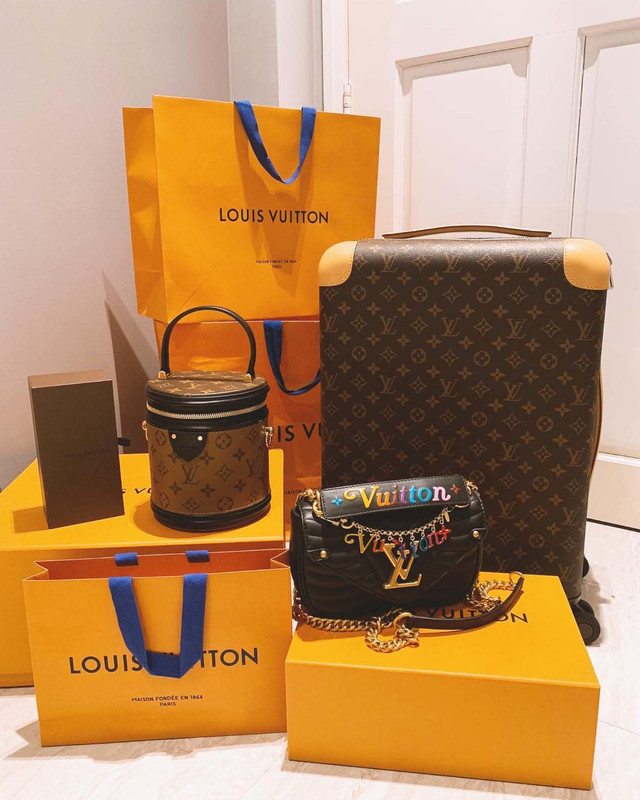 Vào xem tủ đồ hiệu của hotgirl đời đầu Midu - Hình 2 Vao xem tu do hieu cua hotgirl doi dau Midu-Hinh-2