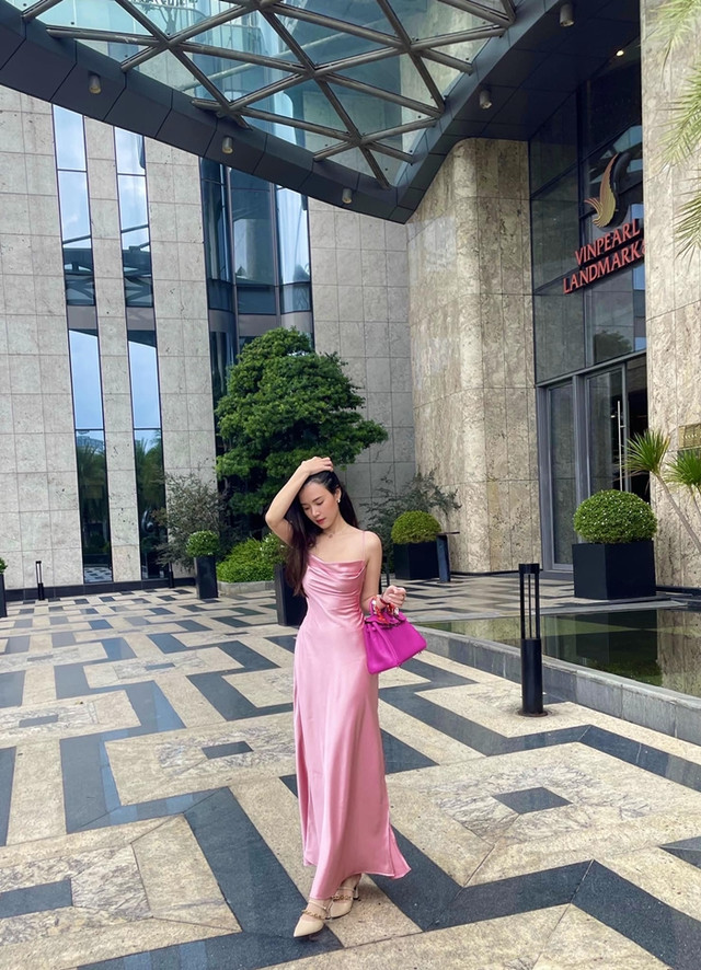 Vào xem tủ đồ hiệu của hotgirl đời đầu Midu - Hình 6 Vao xem tu do hieu cua hotgirl doi dau Midu-Hinh-6