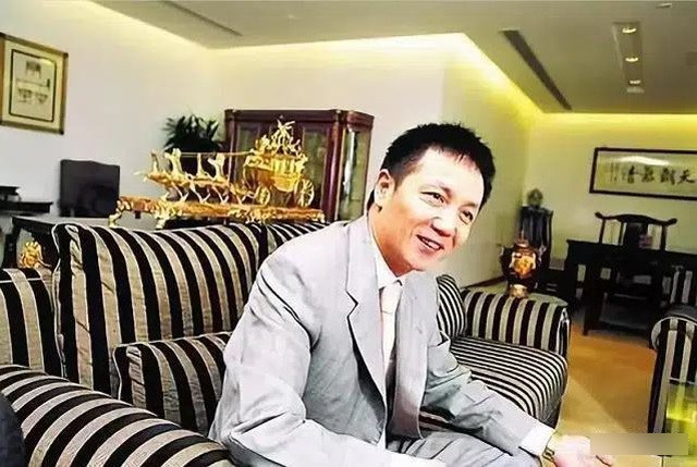 Đại gia Trung Quốc đi tù chi tiền lắp điều hòa các phòng giam - Hình 6 Dai gia Trung Quoc di tu chi tien lap dieu hoa cac phong giam-Hinh-6