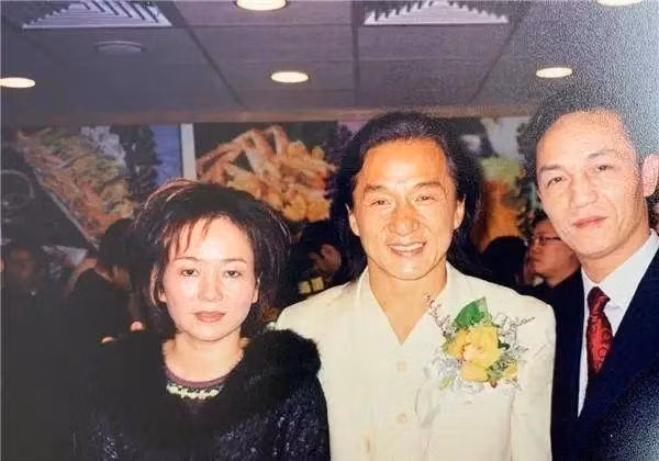 Dai gia Trung Quoc di tu chi tien lap dieu hoa cac phong giam-Hinh-10