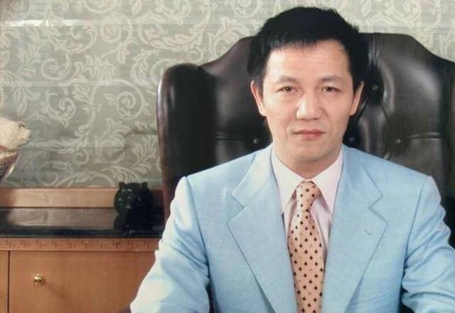 Đại gia Trung Quốc đi tù chi tiền lắp điều hòa các phòng giam - Hình 2 Dai gia Trung Quoc di tu chi tien lap dieu hoa cac phong giam-Hinh-2